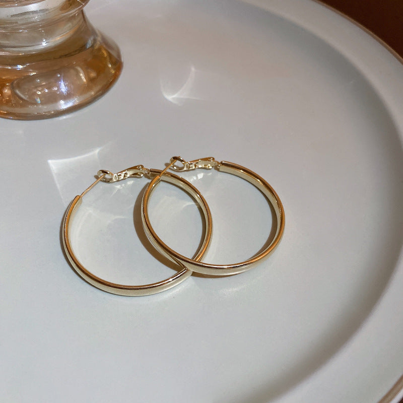 Elegante und Minimalistische Creolen Aus Hochwertigem Edelstahl Karnz