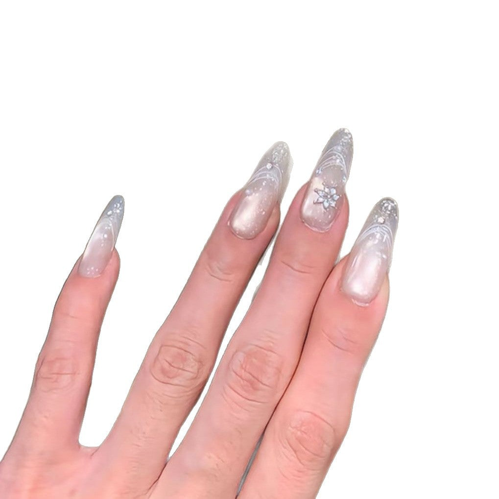 Dekorative Press-On Nagelverzierungen