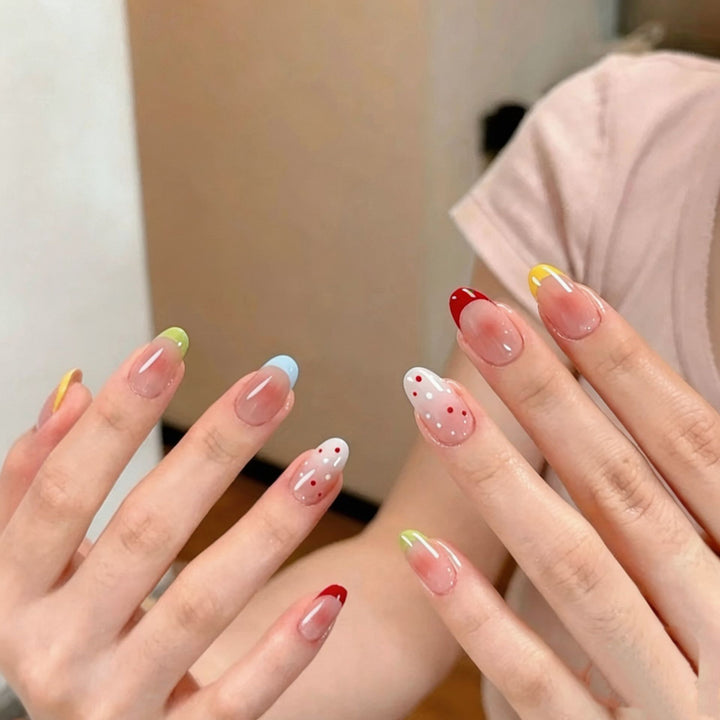 Künstlerische Themen Nageldesign Kollektion Karnz