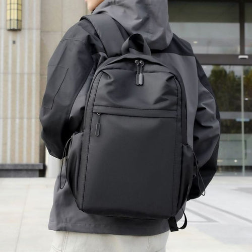 Leichter und langlebiger Urban Rucksack Karnz