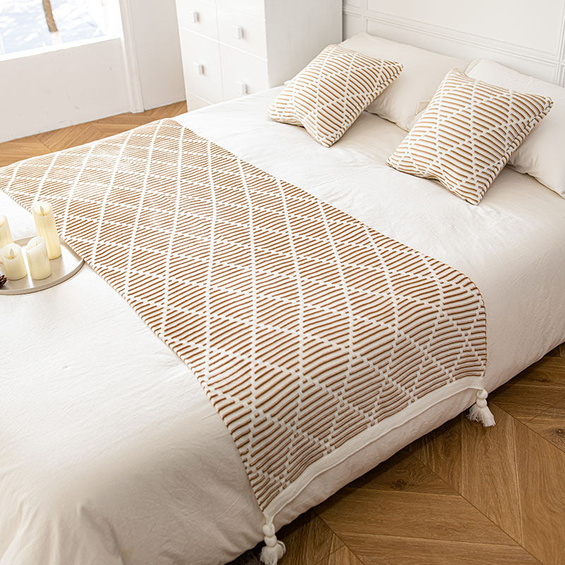 Dekorativer Strickwurfdecke