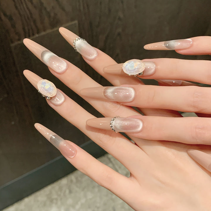 Dekoratives Stiletto Press-On Nagelkunst Set mit Edelsteinakzenten