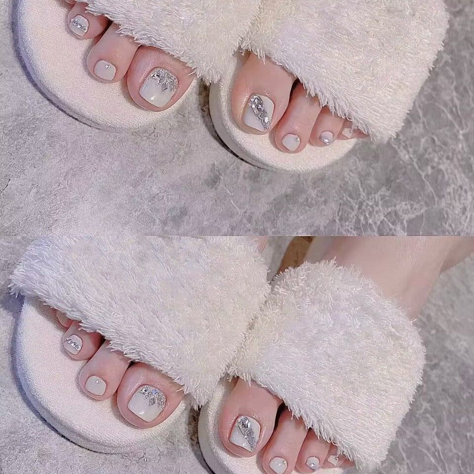 Rhinestone-beschichtete Flip-Flop-Sandalen Karnz