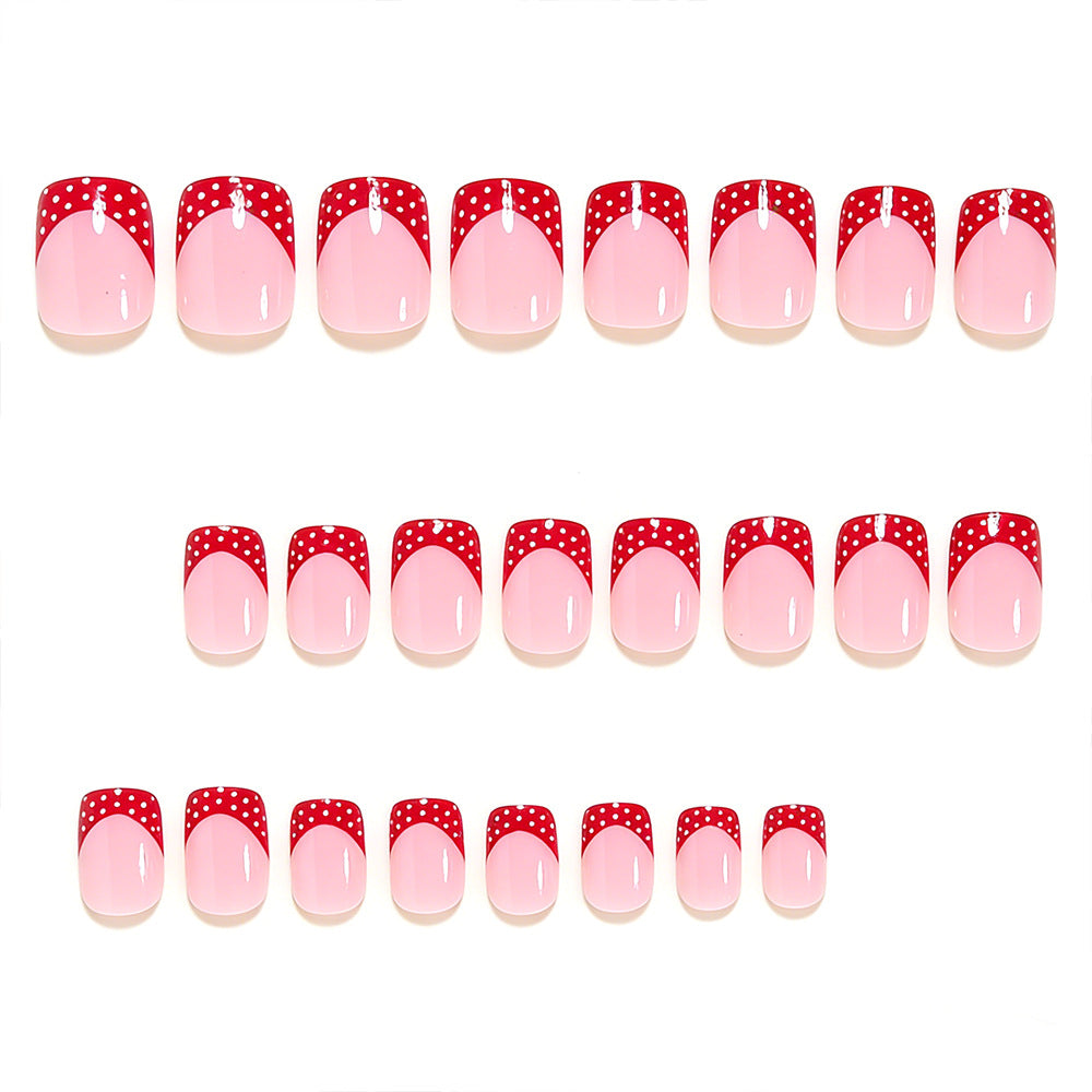 Dekoratives Französisches Spitzen-Nagelkunstdesign Karnz