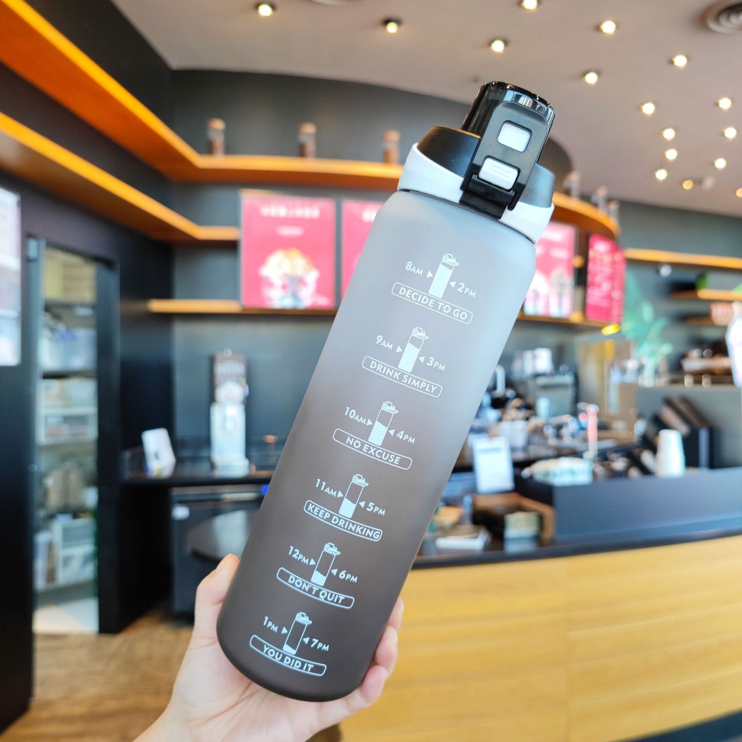 Damen Motivierende Trinkflasche mit einzigartiger Zeitmarkierung und sicherem Verschluss Karnz