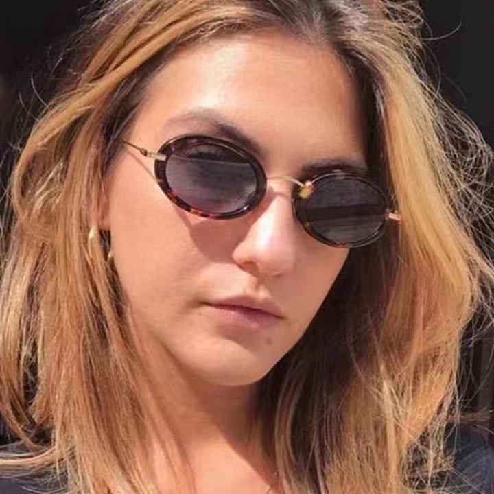 Damen modische Sonnenbrille im eleganten Ovaldesign Karnz