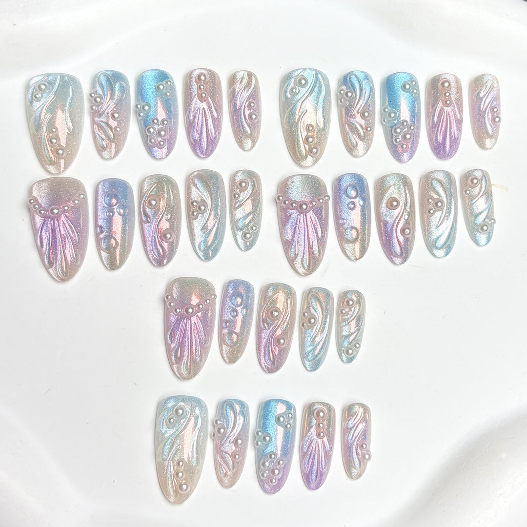Elegantes mit Perlen verziertes Press-On-Nagelset