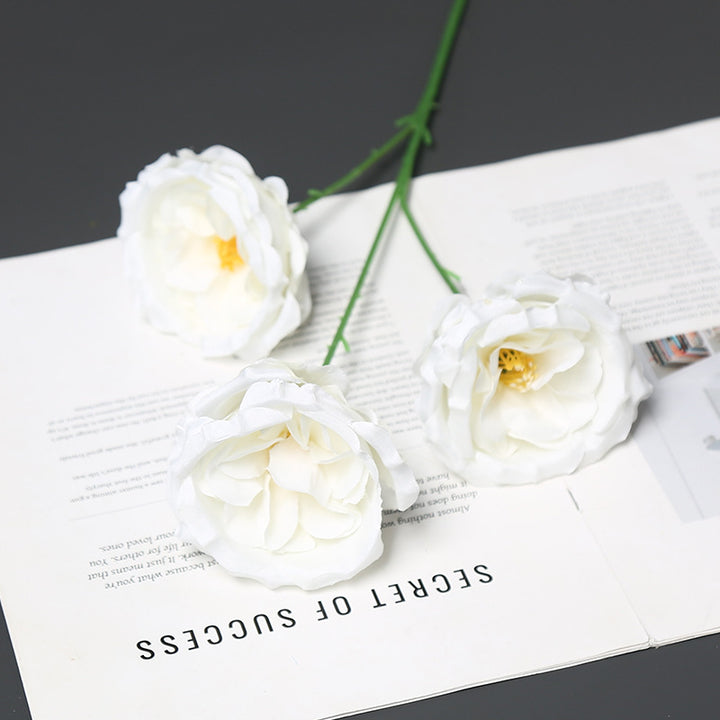 Elegante Seidenblume mit Stiel für die Wohnkultur dekorieren