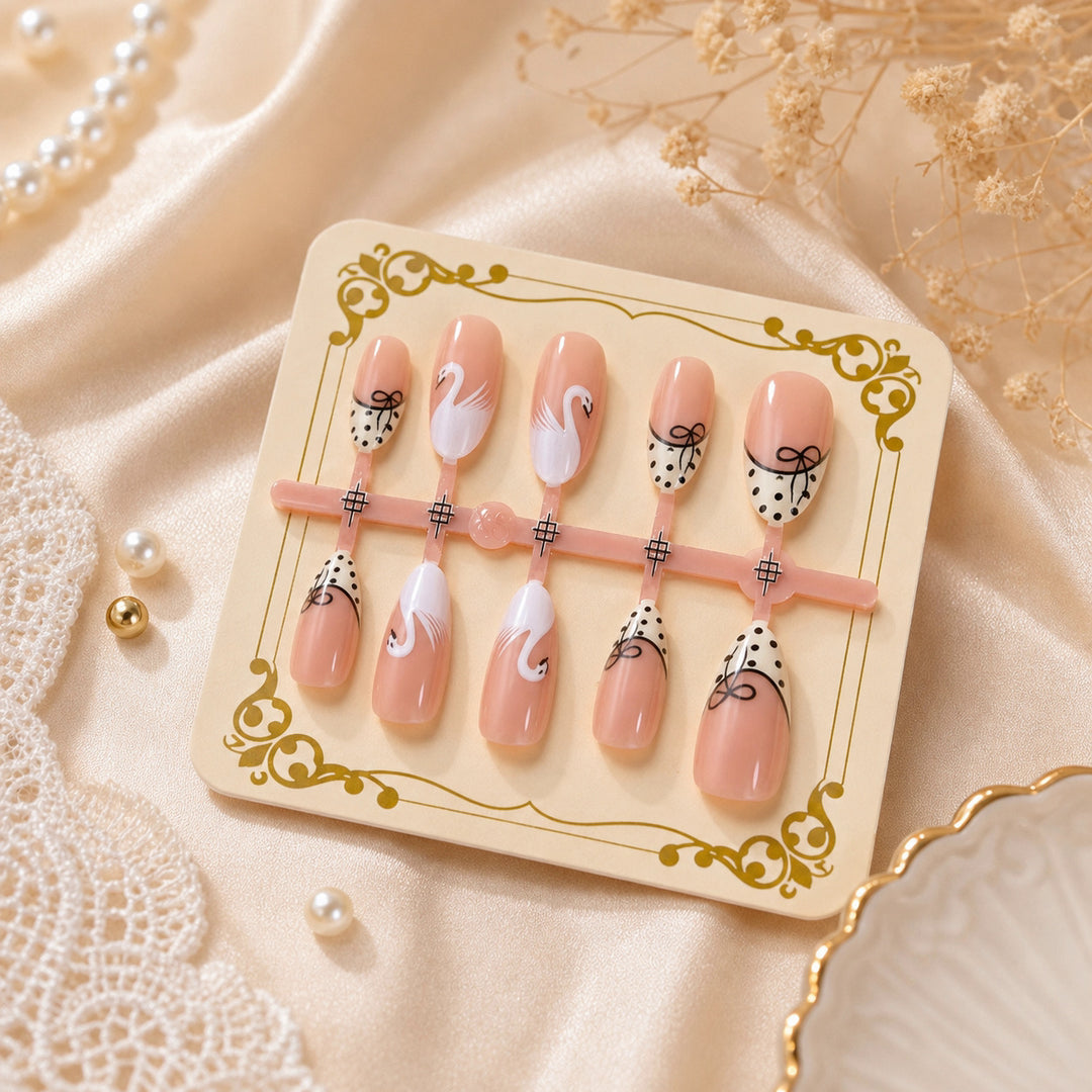 Künstlerische dekorative Press-On-Nagelspitzen Karnz