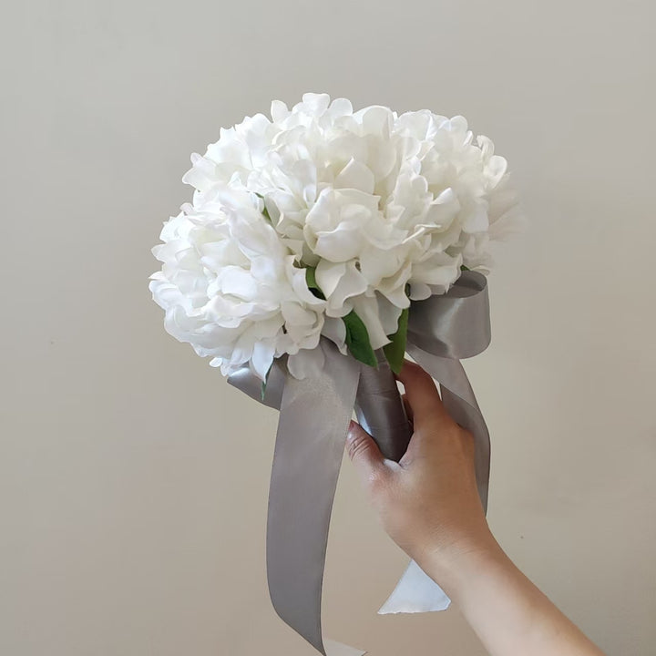 Eleganter Kunstblumen-Hochzeitsstrauß