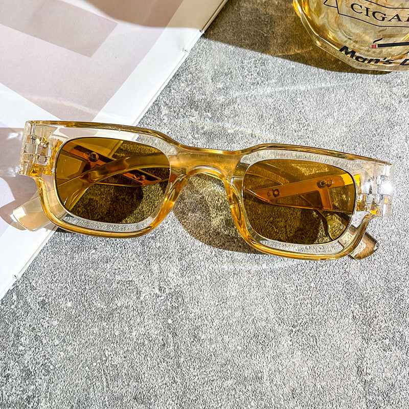 Damen modische Sonnenbrille mit auffälligem Design Karnz