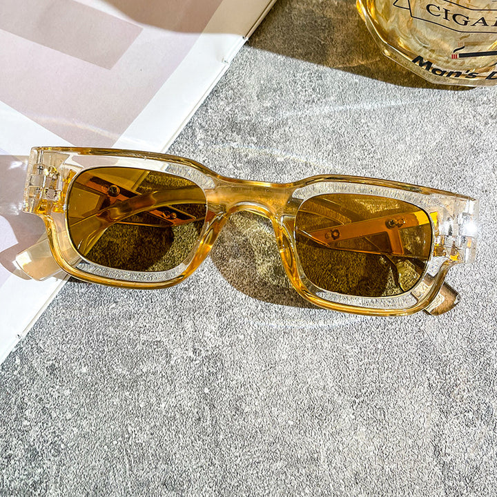 Damen modische Sonnenbrille mit auffälligem Design Karnz