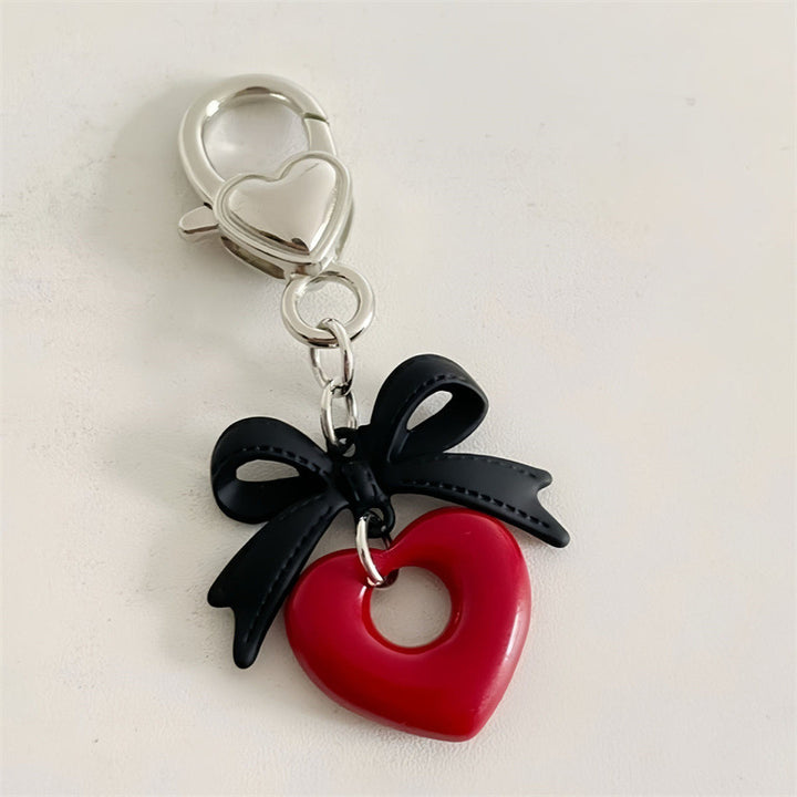 Herzförmiger Charm Schlüsselanhänger Karnz