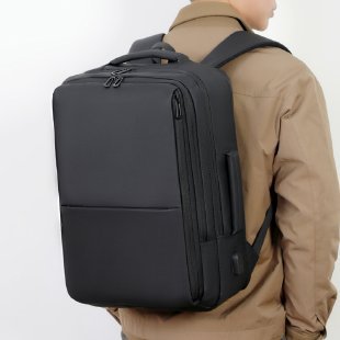 Vielseitiger Reise-Rucksack Karnz