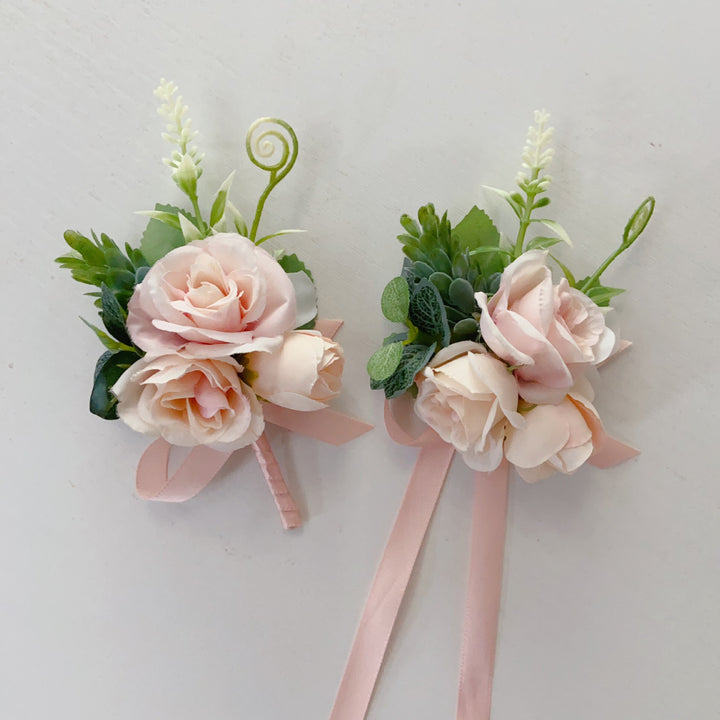 Dekorative Florale Corsage