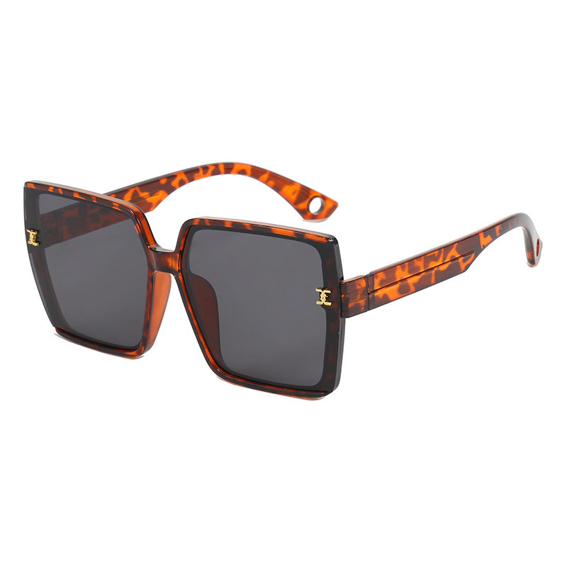 Damen modische quadratische Sonnenbrille mit luxuriösem Rahmen Karnz