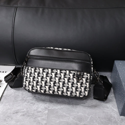 Elegante Umhängetasche mit Strukturiertem Design Karnz