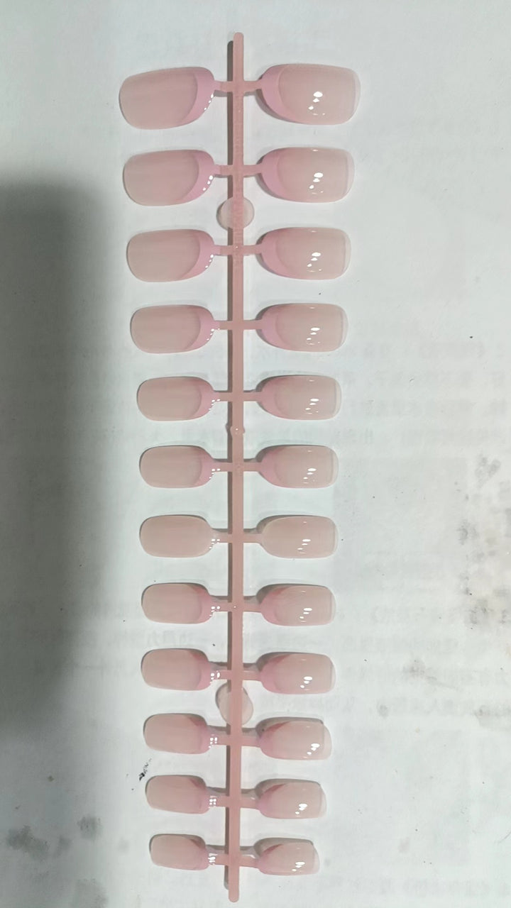 Natürlicher Finish Press-On Nagelspitzen Karnz