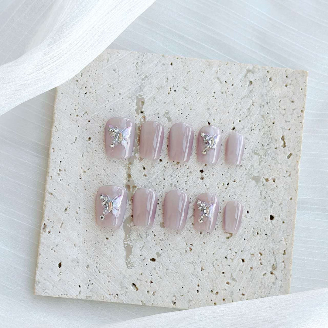 Herz dekoriertes Press-On Nagelset