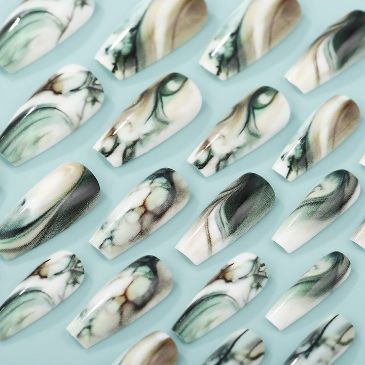 Künstliche Nail Art Kunstnägel im eleganten Marmor-Design Karnz