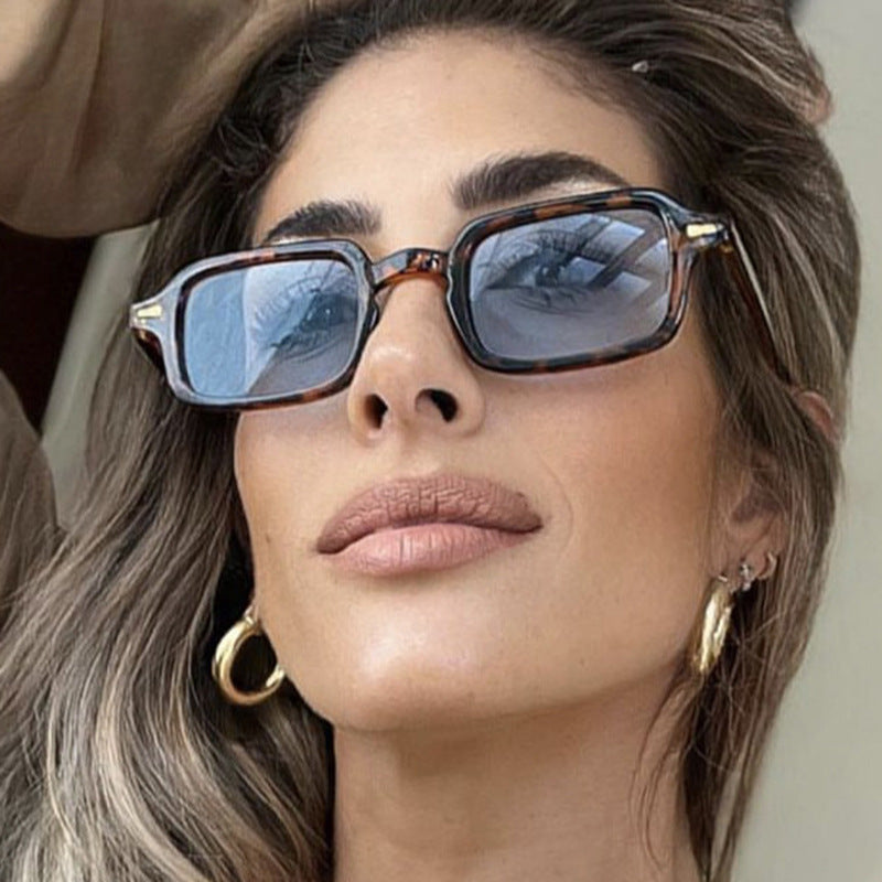 Damen exklusive quadratische Sonnenbrille mit elegantem Metallrahmen und UV-Schutz Karnz