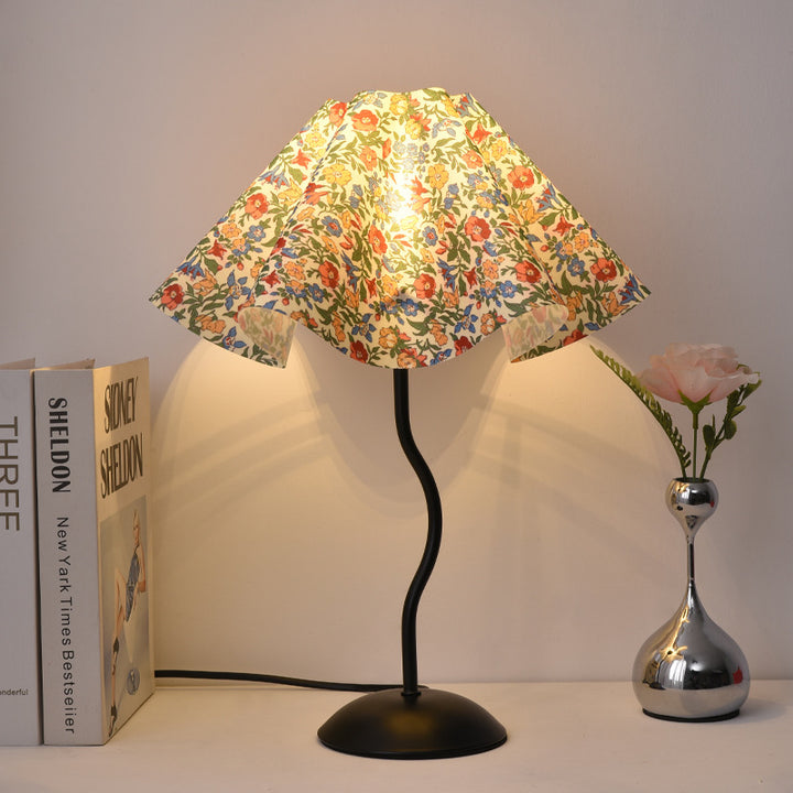Elegante Wohnakzent Tischlampe