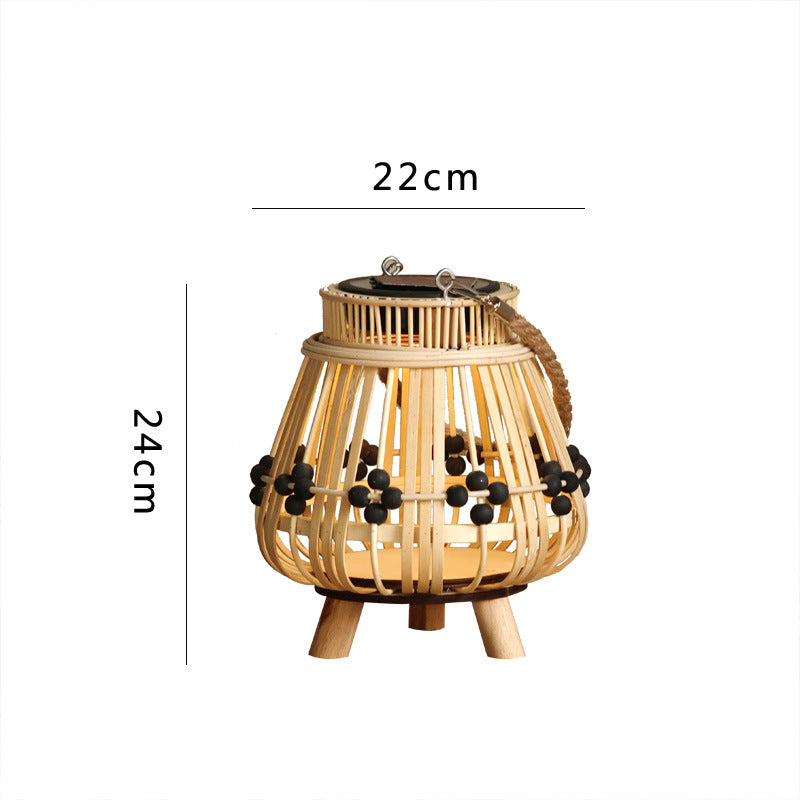 Dekorativer Lichtspender mit natürlichem Rattan Karnz