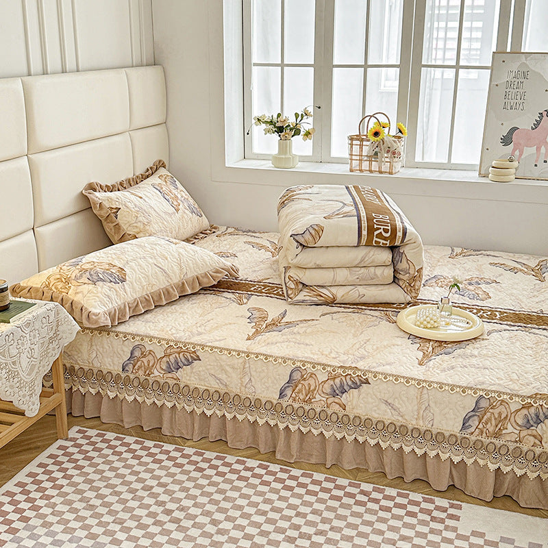 Elegante bestickte Steppdecke