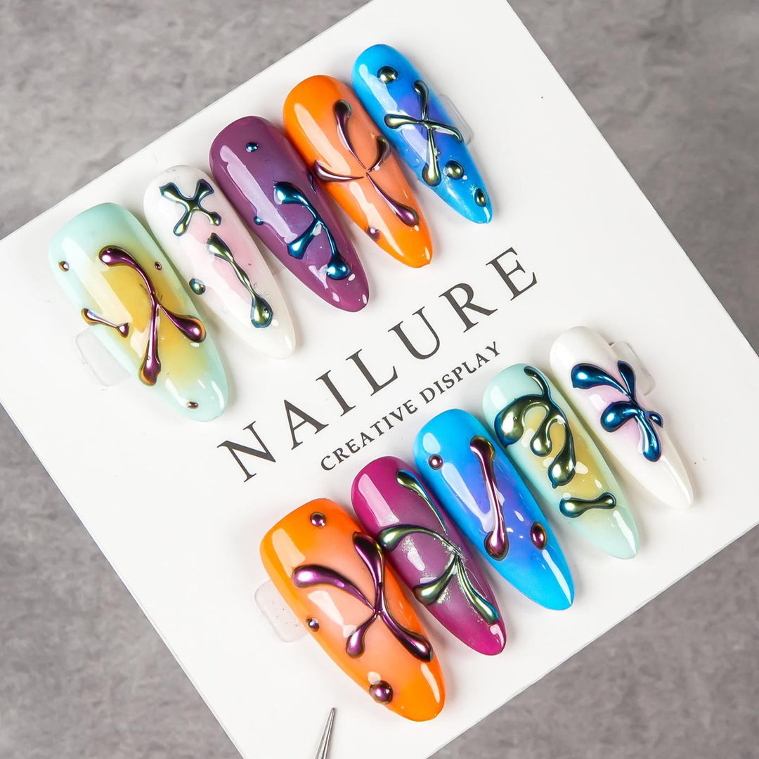 Künstlerisches Press-On Nagelset mit einzigartigem Design