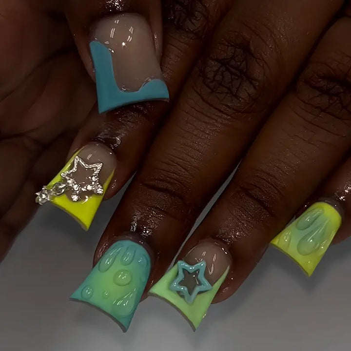 Kreatives Press-On Nagelkunst Set Karnz