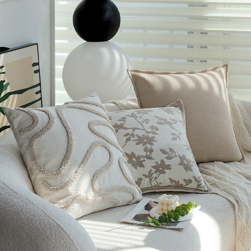 Dekorativer Zierkissenbezug mit floraler Jacquard-Struktur und Samt-Borte Karnz