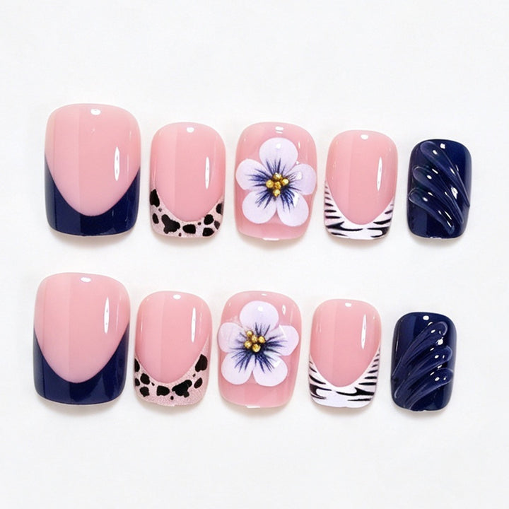Blumenakzent-Nagelkunst-Set Karnz