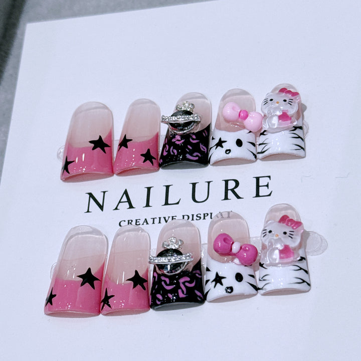 Dekoratives Charakter-Themen Press-On Nagelkunst-Set