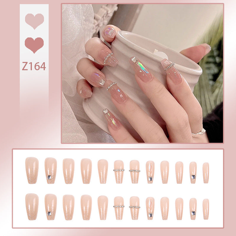 Kunstnagelset mit glamourösen Strass- und Glitzerelementen Karnz