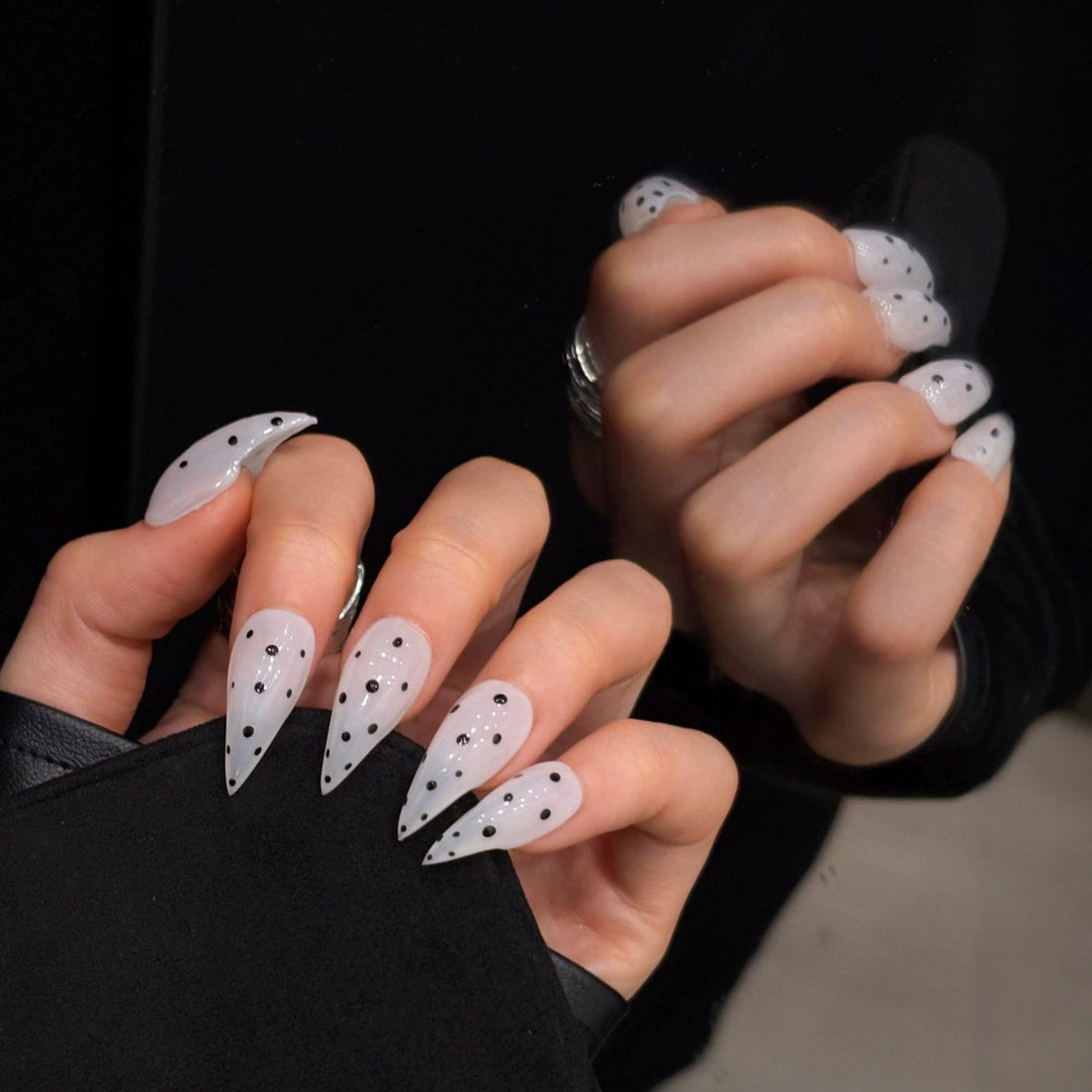 Stiletto Acryl Press-On Nagel Set mit elegantem Design