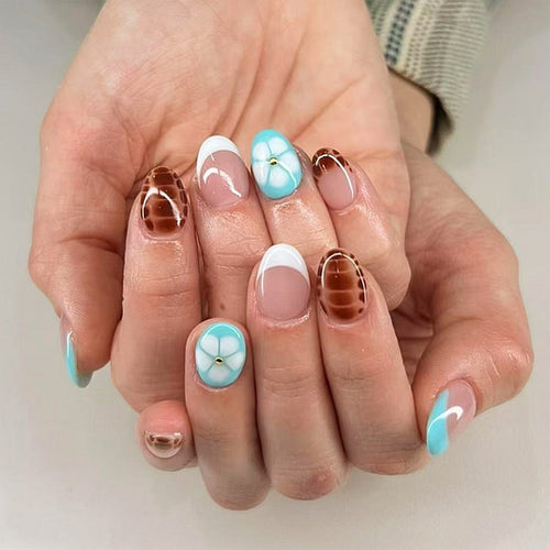 Künstlerisches Floral Acryl Press-On Nail Set Karnz