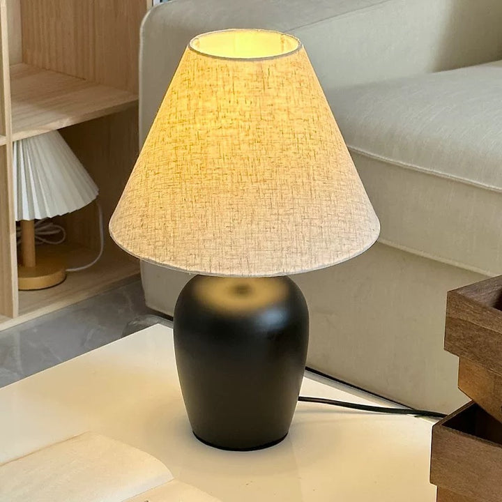 Skulpturale dekorative Tischlampe