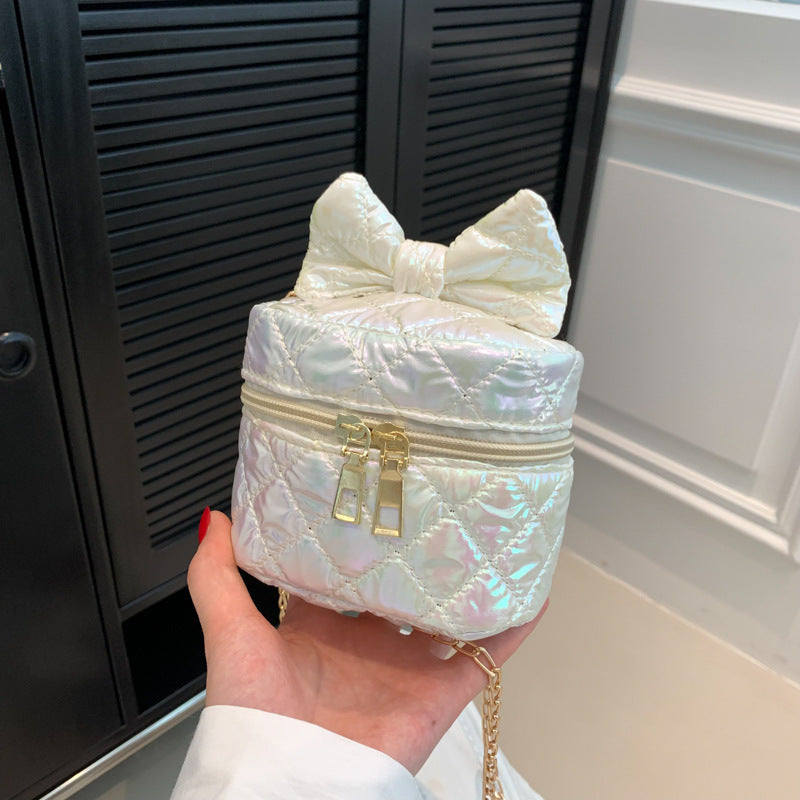 Gepolsterte Mini-Handtasche mit Schleifendetail