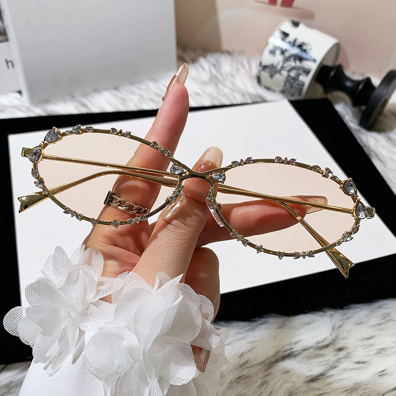 Damen extravagante oversized Sonnenbrille mit futuristischem Design Karnz