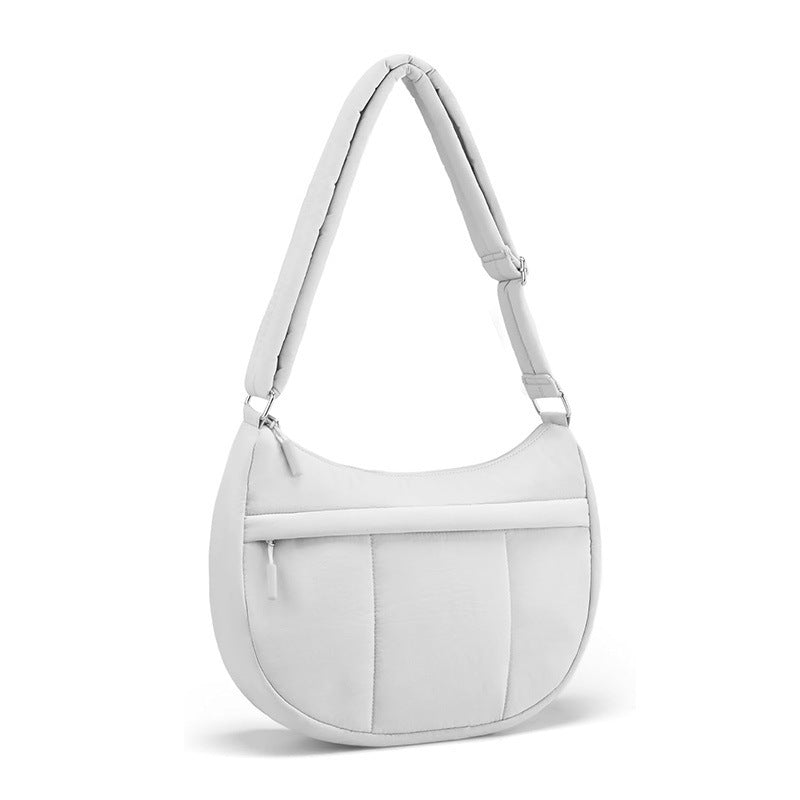 Stilvolle Schultertasche mit Gepolstertem Tragegurt und Vielseitigen Fächern Karnz