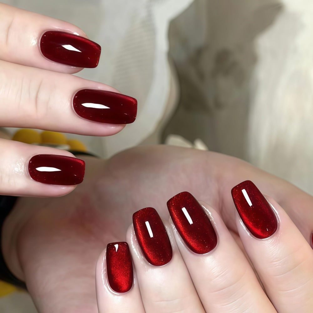 Elegante Kunstnägel mit luxuriösem Glanz-Finish Karnz