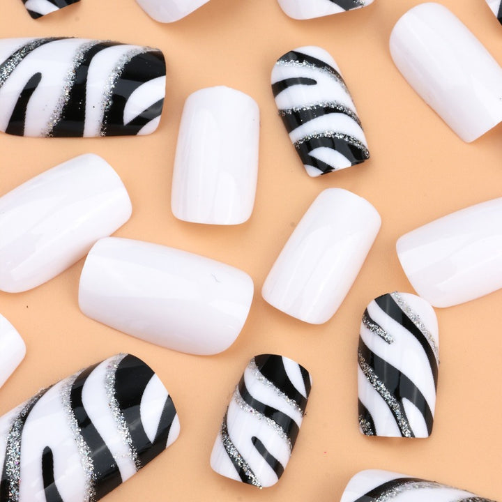 Künstlerische Nagelverlängerungen Karnz