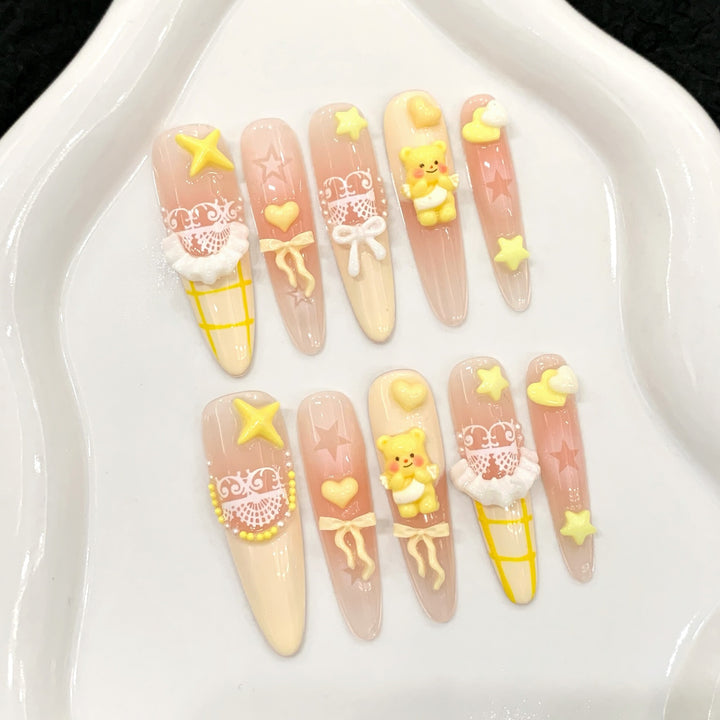 Verspielt 3D Nagelkunst Press-On Set Karnz
