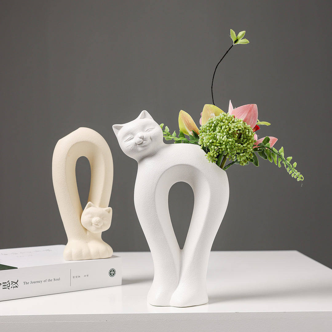 Kat-förmige dekorative Skulptur