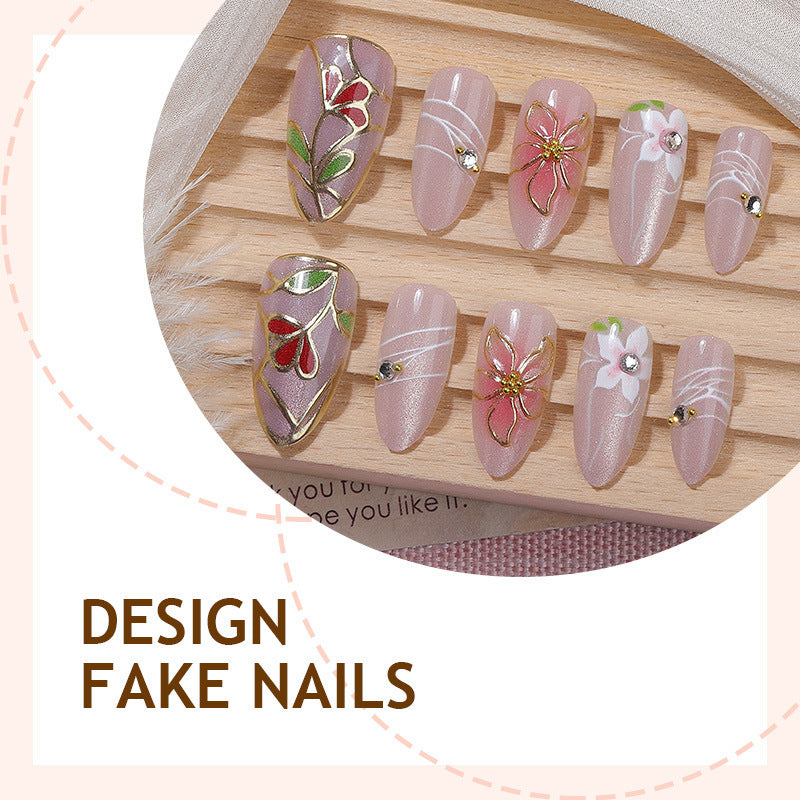 Kunstnagelset mit luxuriösen floralen Designs und Glitzerakzenten Karnz