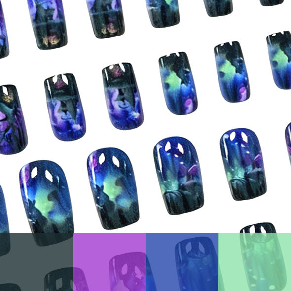 Künstlerische Nagelkunst Karnz