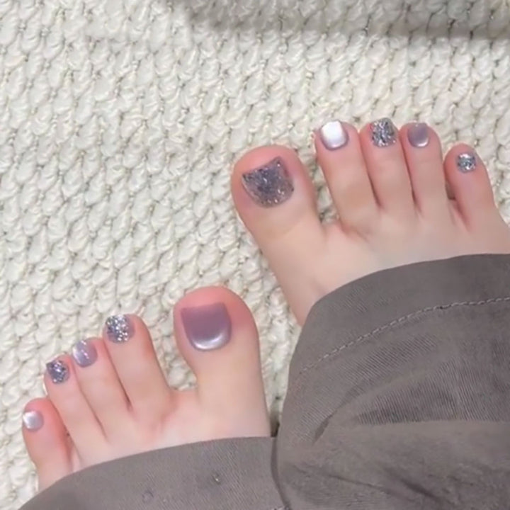 Dekoratives Glittergel Pediküre
