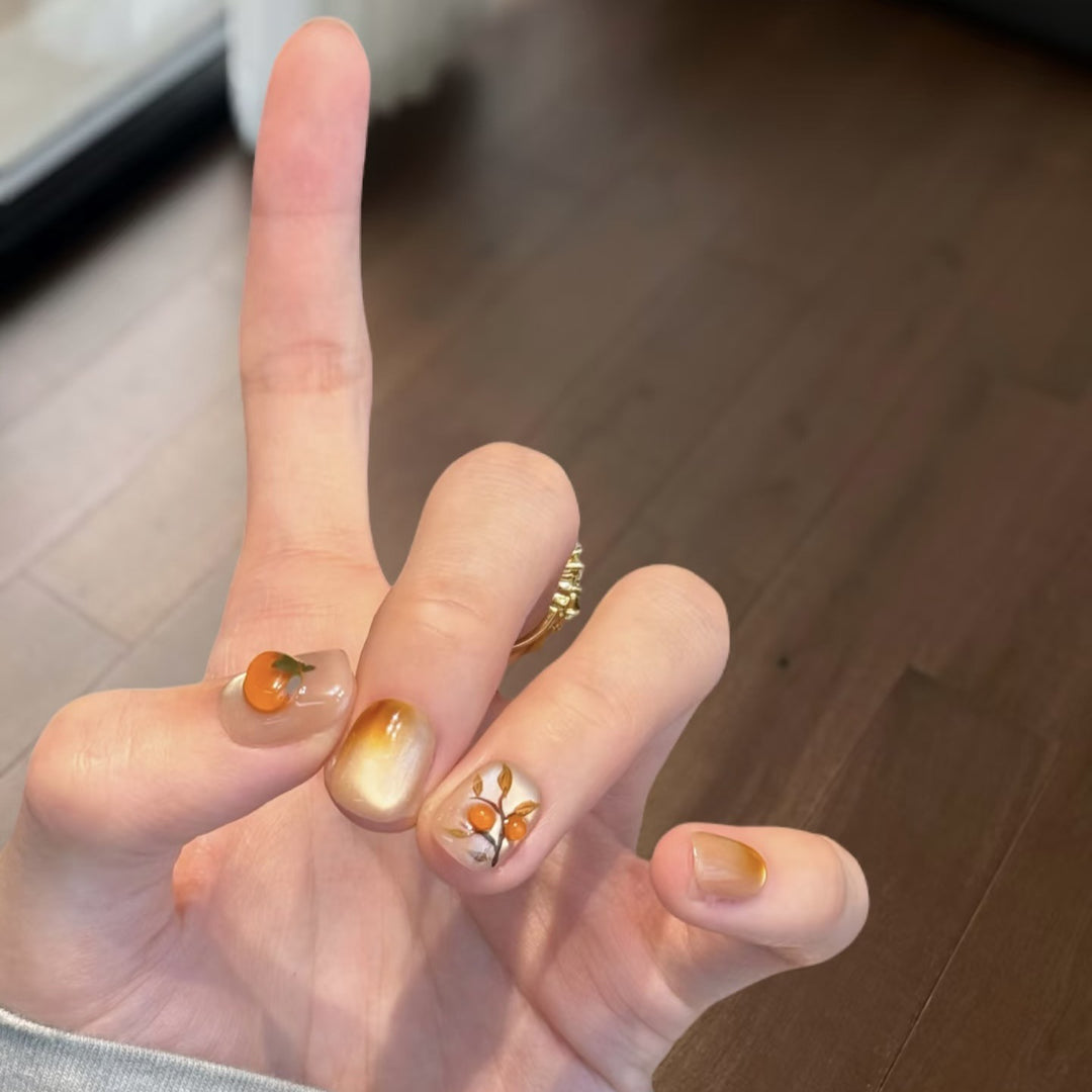 Dekorative Nagelkunst