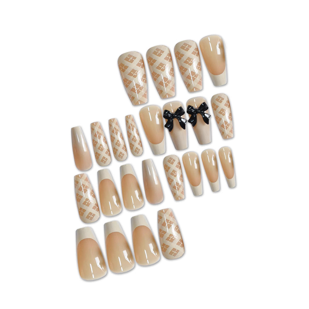 Elegante lange Druck-Nagelkunst Karnz