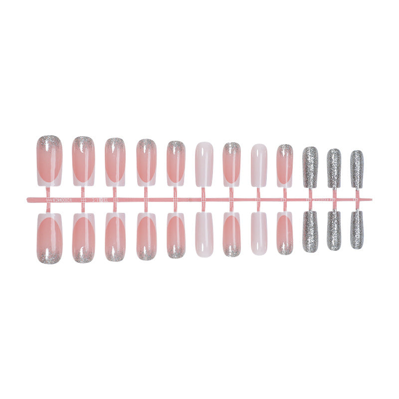 Elegantes Press-On-Nagelset mit glitzernden Spitzen Karnz